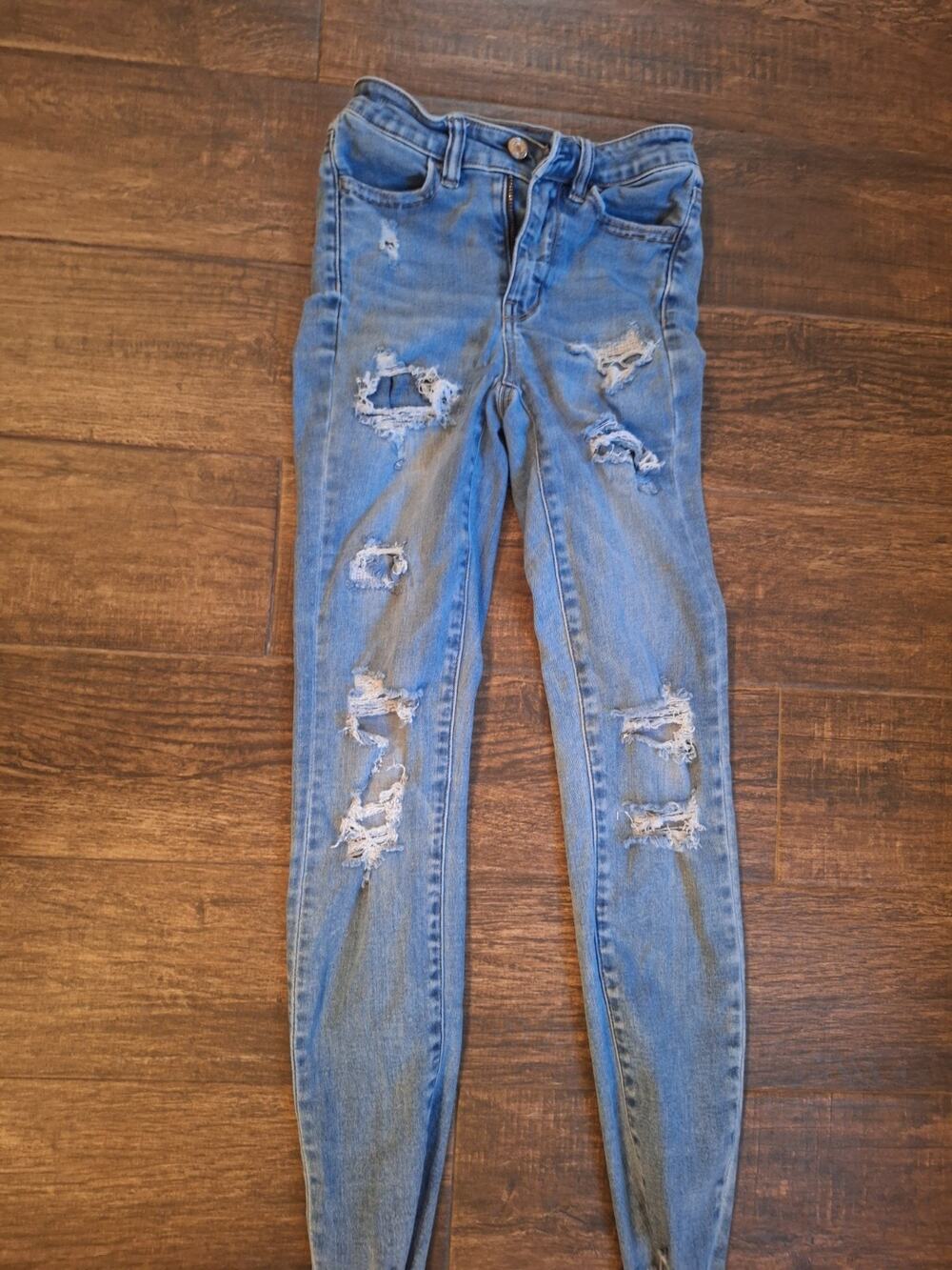 American Eagle Next Level Stretch Size 00 Distressed Ripped